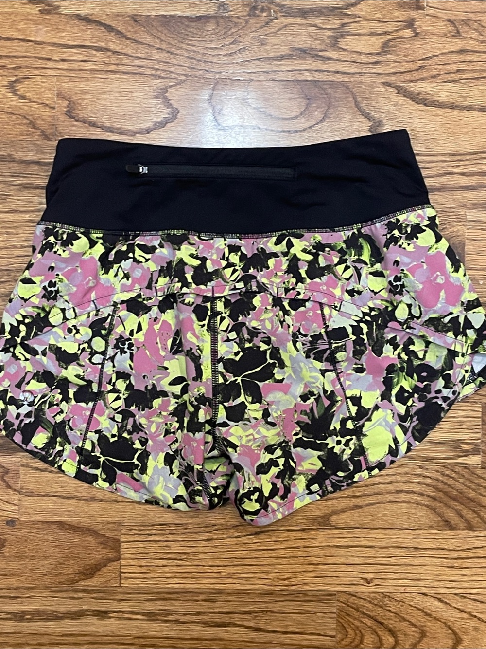 Ladies Lululemon - Picture 11 of 13